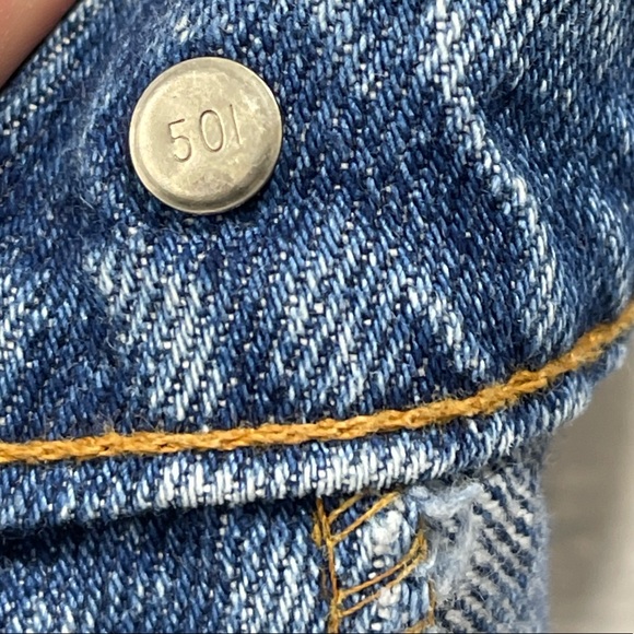Vintage Levi’s 550 High Rise Tapered Jeans Made in USA Stonewashed Acid Wash - Picture 6 of 17